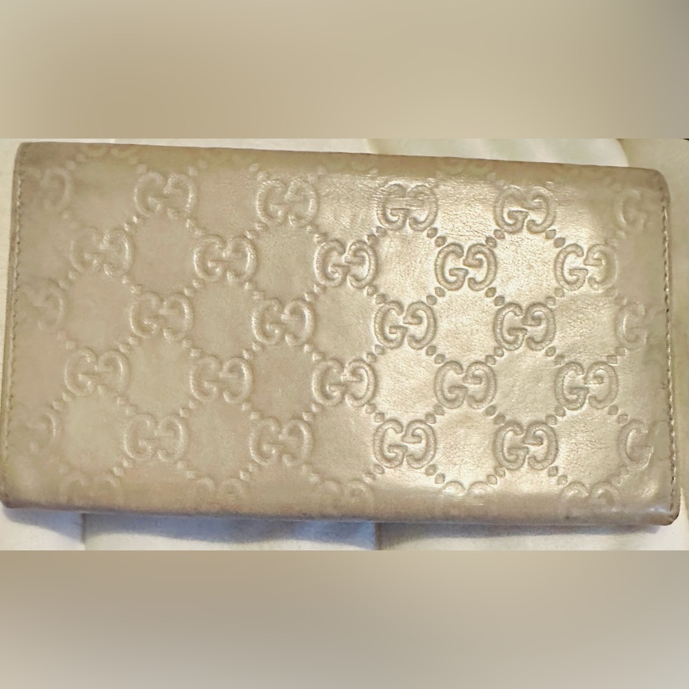 Gucci Cream Guccissima Embossed Leather Flap Continental Wallet GUC - Picture 2 of 9